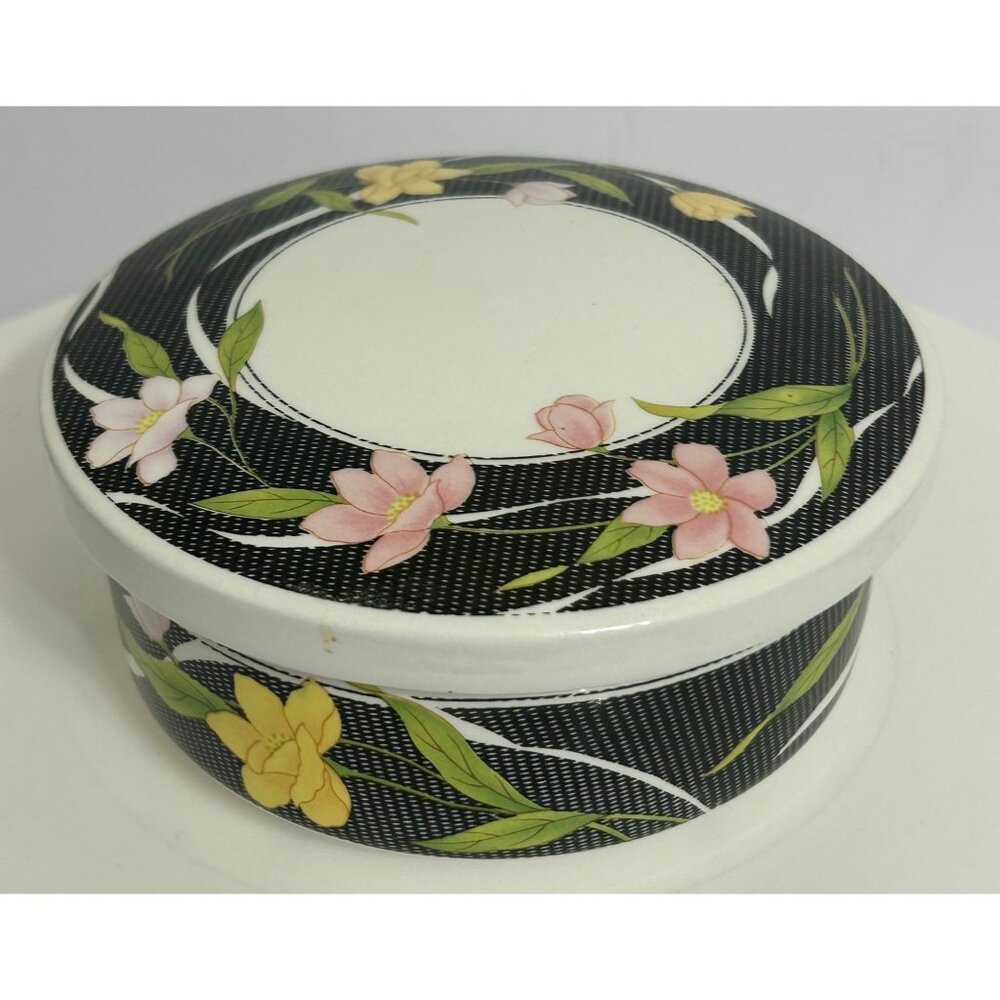 Vintage Oriental Floral Trinket / Jewelry Dish w/ Lid Black Yellow Pink Korea - Picture 7 of 9